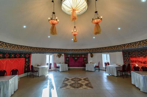 Restorāns, Yurt camp Meiman Ordo in Bulan Sogottuu