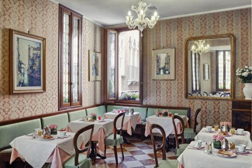 Antica Locanda al Gambero - image 4