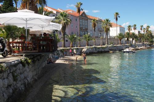 Apartments by the sea Korcula - 15689 - image 7