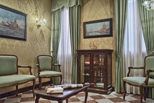 アンティーカ ロカンダ アル ガンベロ ホテル