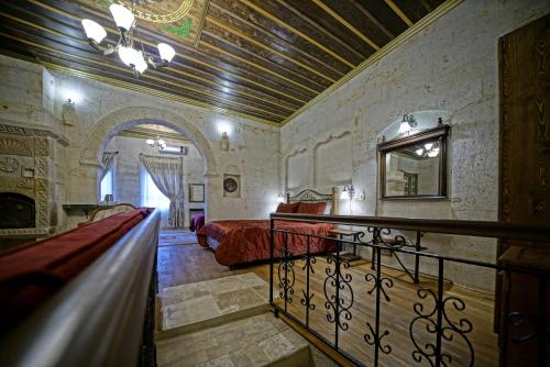 Vista Cave Hotel 3