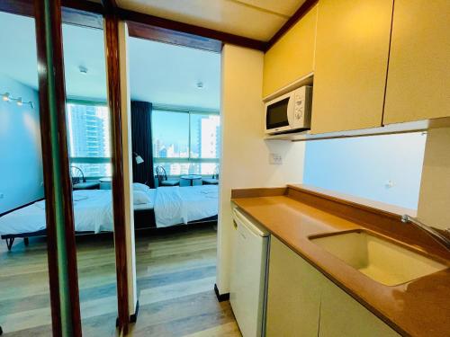 מטבח, Carmel Holiday Apartments in נתניה