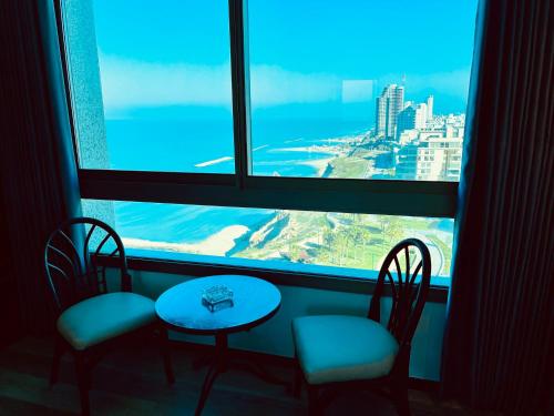 נוף, Carmel Holiday Apartments in נתניה