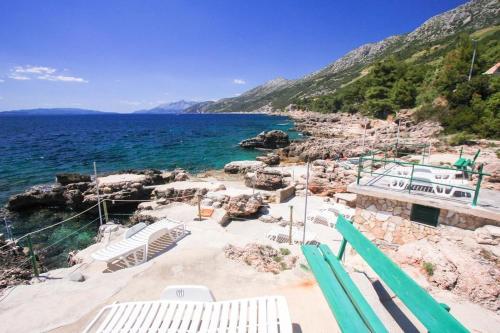 Family friendly seaside apartments Dingac - Borak, Peljesac - 18060