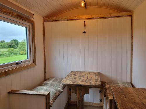 Удобства, Rusty - Shepherds hut sleeps up to 4 in Sidlesham