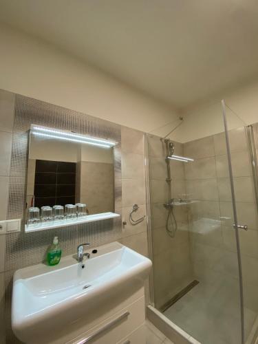 garni Hotel S.O.G.* * *