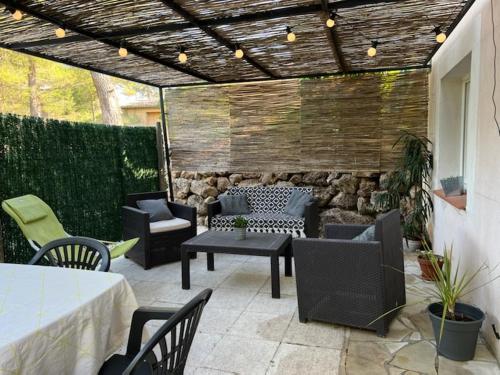 Escapade et spa aux gorges du Verdon, spa ouvert juillet et août (Escapade et spa aux gorges du Verdon, spa ouvert juillet et aout) in La Verdiere