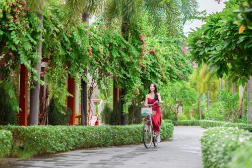 Silk Sense Hoi An River Resort