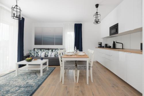 One-Bedroom Apartment image 7