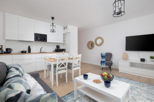 One-Bedroom Apartment image 3