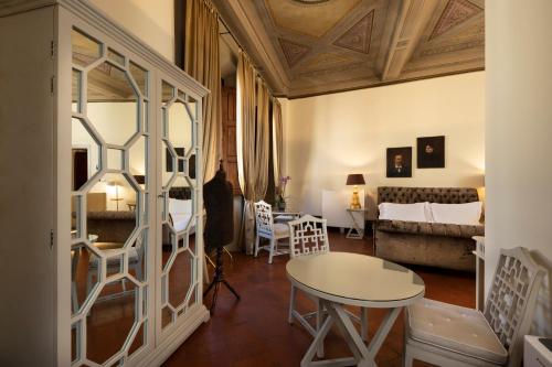 Palazzo Martellini Residenza d'epoca - image 4