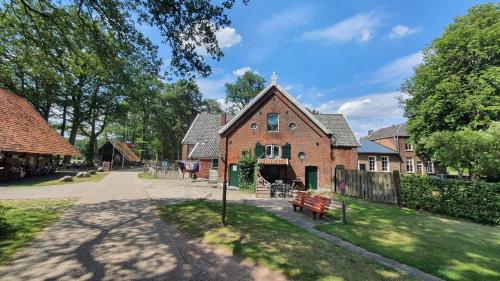 外部景觀, Hotel Restaurant Roerdinkhof in 溫特斯韋克亨策爾