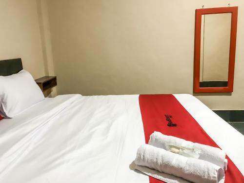 RedDoorz @ Jalan Gelanggang Remaja Waena Jayapura