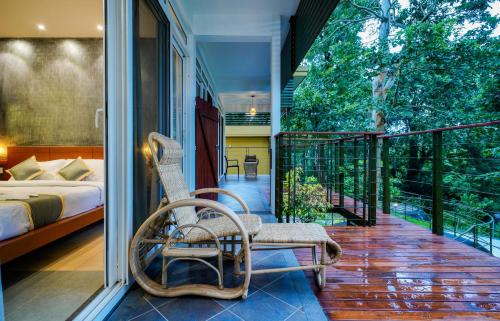 balkon/terras, Kuruva Island Resort And Spa in Kattikkulam