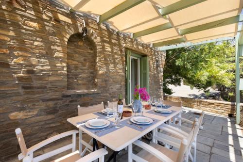 Sun-rock house by the sea, Ándros (fotografie 7)