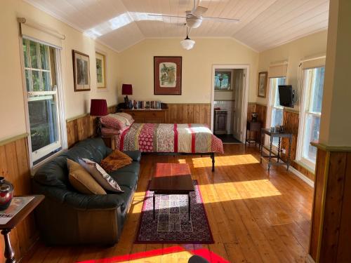 The Dairy Cottage - Lake Lorne - Drysdale