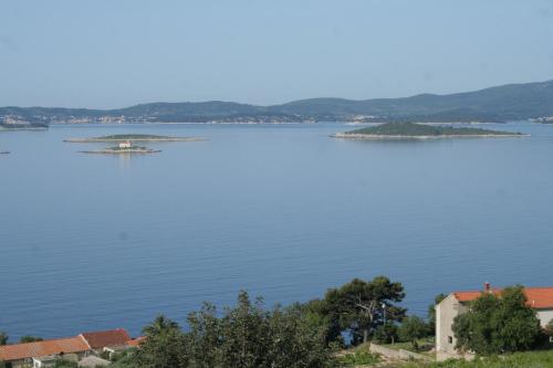 Apartments with a swimming pool Mokalo, Peljesac - 639