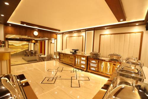Restaurant, Hotel Lavit Couple Friendly near Faridabad Metro station in Faridabad