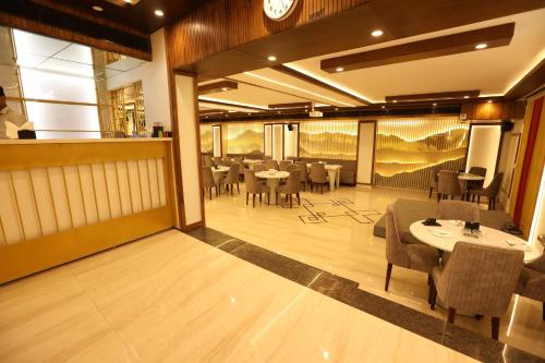 Restaurant, Hotel Lavit Couple Friendly near Faridabad Metro station in Faridabad