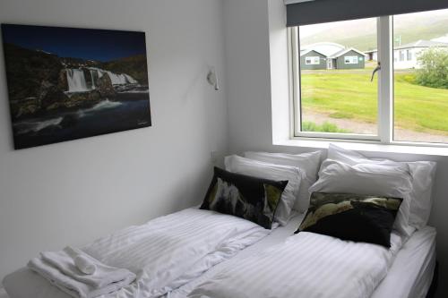 Blabjorg Guesthouse - image 5