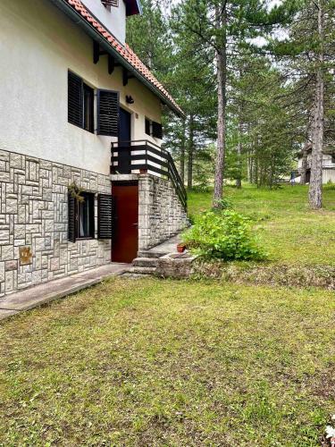 Smeštaj Nedić Karaula (Smestaj Nedic Karaula) in Karaula