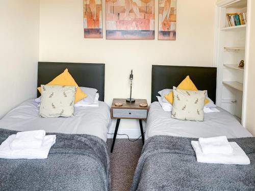 Stay In The Heart Of York At Waverley Lodge - Free Parking - York Holiday Home - Apartment - York