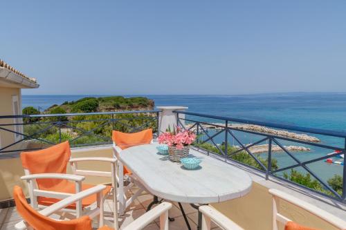 Bella Vista Sea View Apartments, by ZanteWize - Photo 1