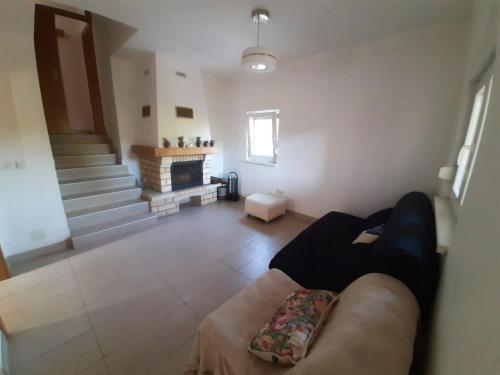 Riverside Vacation House Mrežnica (Riverside Vacation House Mreznica) in Donji Zvečaj