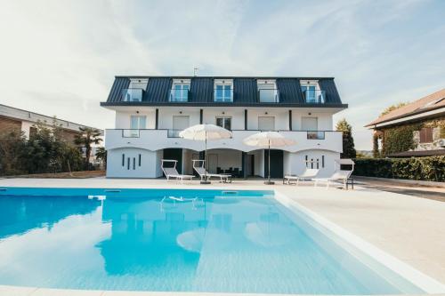 Bella Vista Apartments con piscina - Lakeside Leisure & Business - Dormelletto