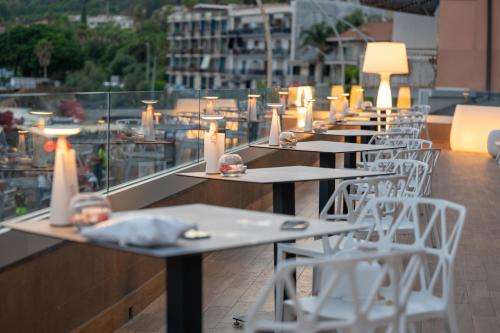 Grand Hotel Faraglioni - image 12