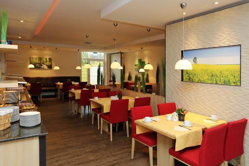 Hotel Silberhorn - image 11