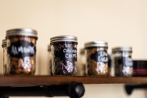 Traveler's Rest Hotel - image 4