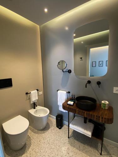 Deluxe Double Room with Sea View image 1