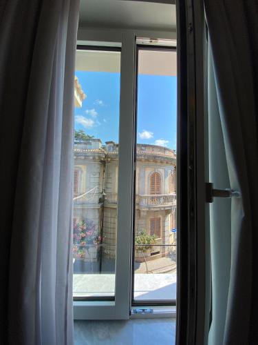 Standard Double Room image 2