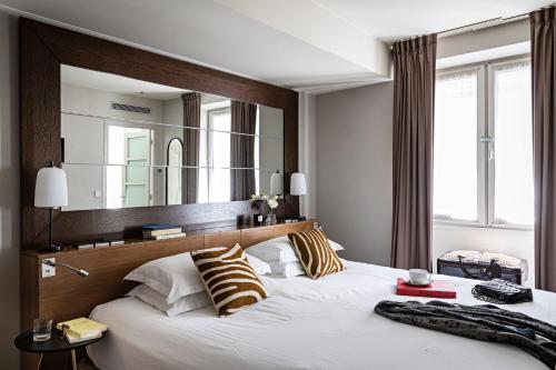 Holiday Inn Paris Palais de L’elyséE by IHG