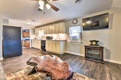 Lakeside Lodi Hideaway with Dock and Nearby Parks in Lodi, USA