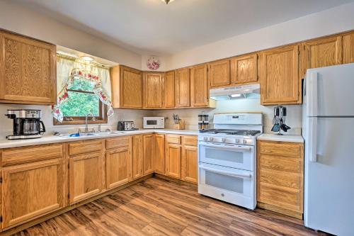 Updated Bolton Home with Fire Pit! in Bolton Landing (NY)