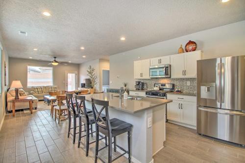 Family-Friendly Rio Rancho Home Near Old Town in Rio Rancho, USA