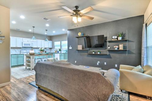 Charming San Antonio Home about 4 Mi to Downtown in San Antonio, USA