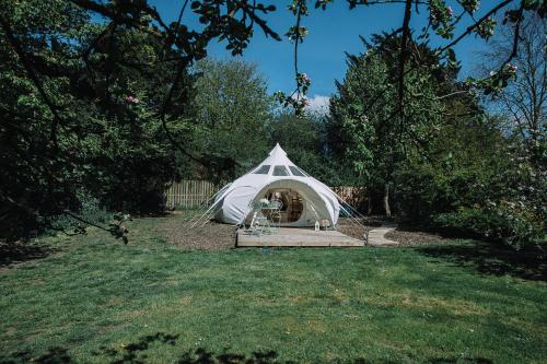 Appleblossom Yurt