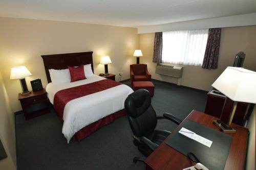 Lakeland Inn Hotel in 冷湖