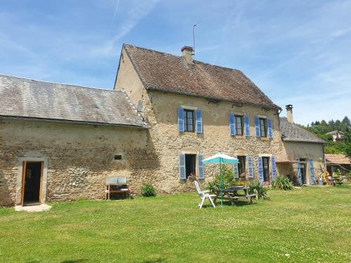 Accommodation in La Celle-En-Morvan