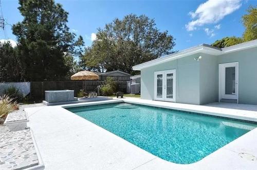 Pool, Hot tub, Close to Beaches, Shopping, More! in Osprey, Vereinigte Staaten von Amerika