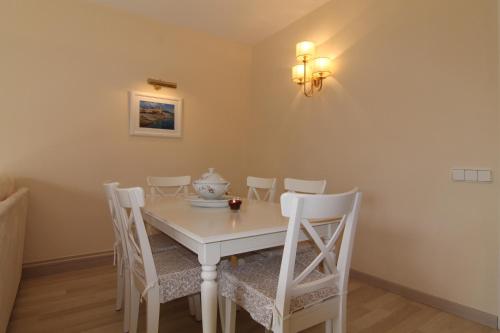 Rubí: Luminoso apartamento a 1 minuto de la playa - image 5