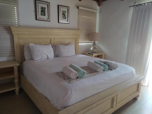 Cadaques Caribe Apartment 2 Bedroom, Private Beach