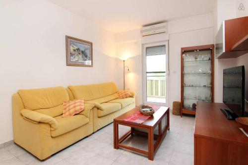 Apartment Happy Day, Split (photo 8)