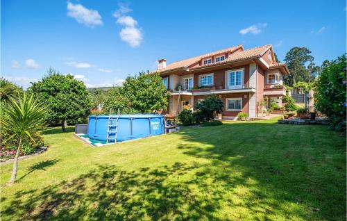Beautiful home in Redondela with WiFi, Swimming pool and 3 Bedrooms gîte à louer Aeroclub de Vigo