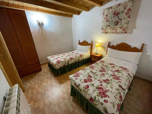 La Serrota Casa Rural in Navacepedilla Del Corneja