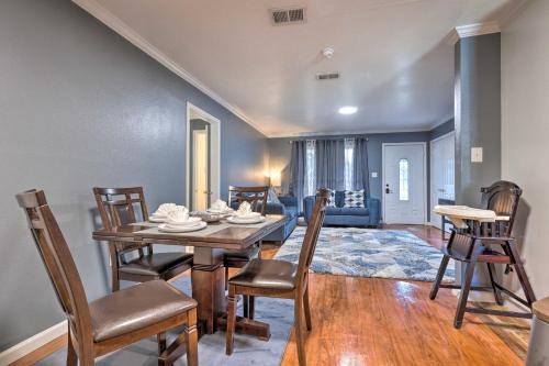 Ocean Springs Family Home Less Than 1 Mi to Beach in Ocean Springs, USA
