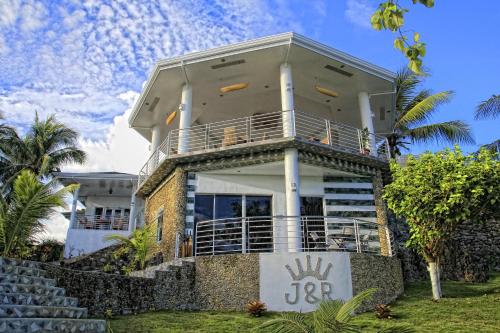 J&R Residence Room Type - Family Room with Sea View